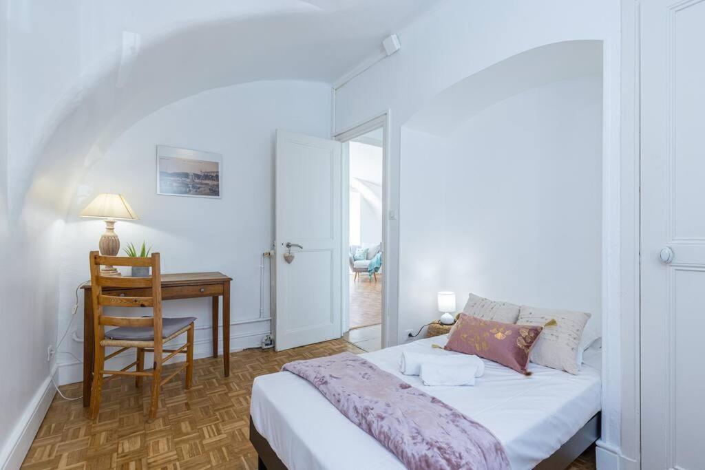 Ponchette - Independent House Promenade Des Ferienhaus Nizza